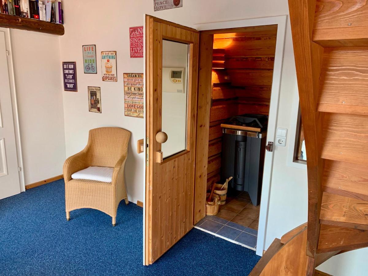 Historische Ferienwohnung Mit Sauna In Lich エクステリア 写真