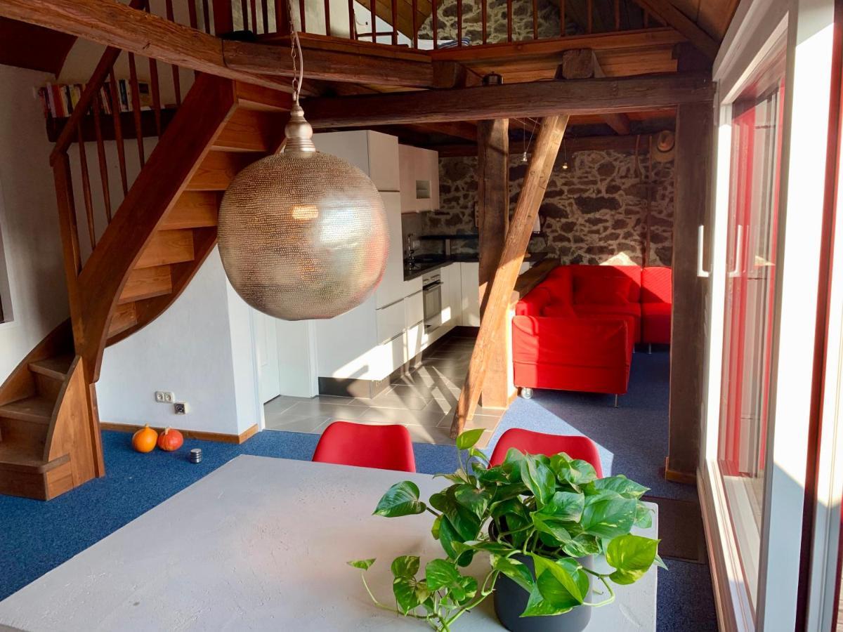Historische Ferienwohnung Mit Sauna In Lich エクステリア 写真